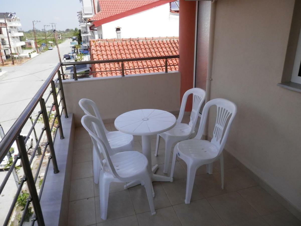 Mango Apartment Paralia Katerinis Exterior photo